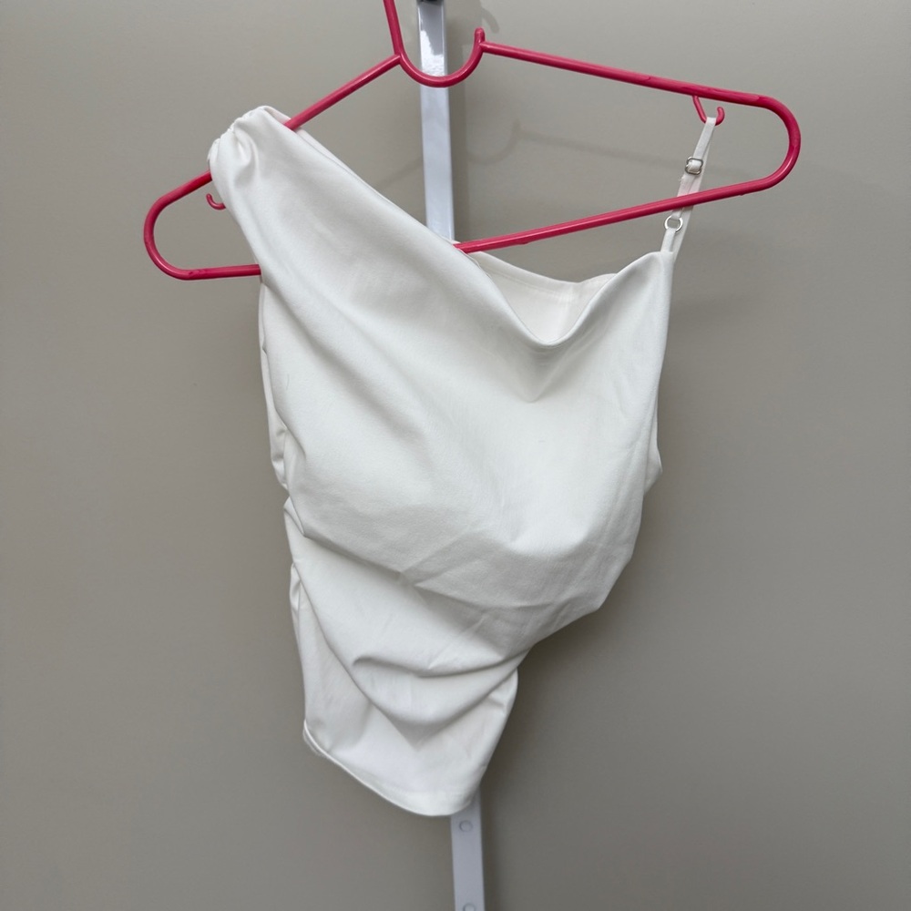 Zara White Asymmetrical Top size S - Picture 3 of 3